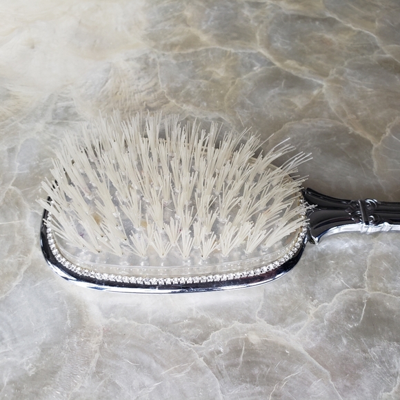 Vintage vanity brush. - Picture 2 of 3